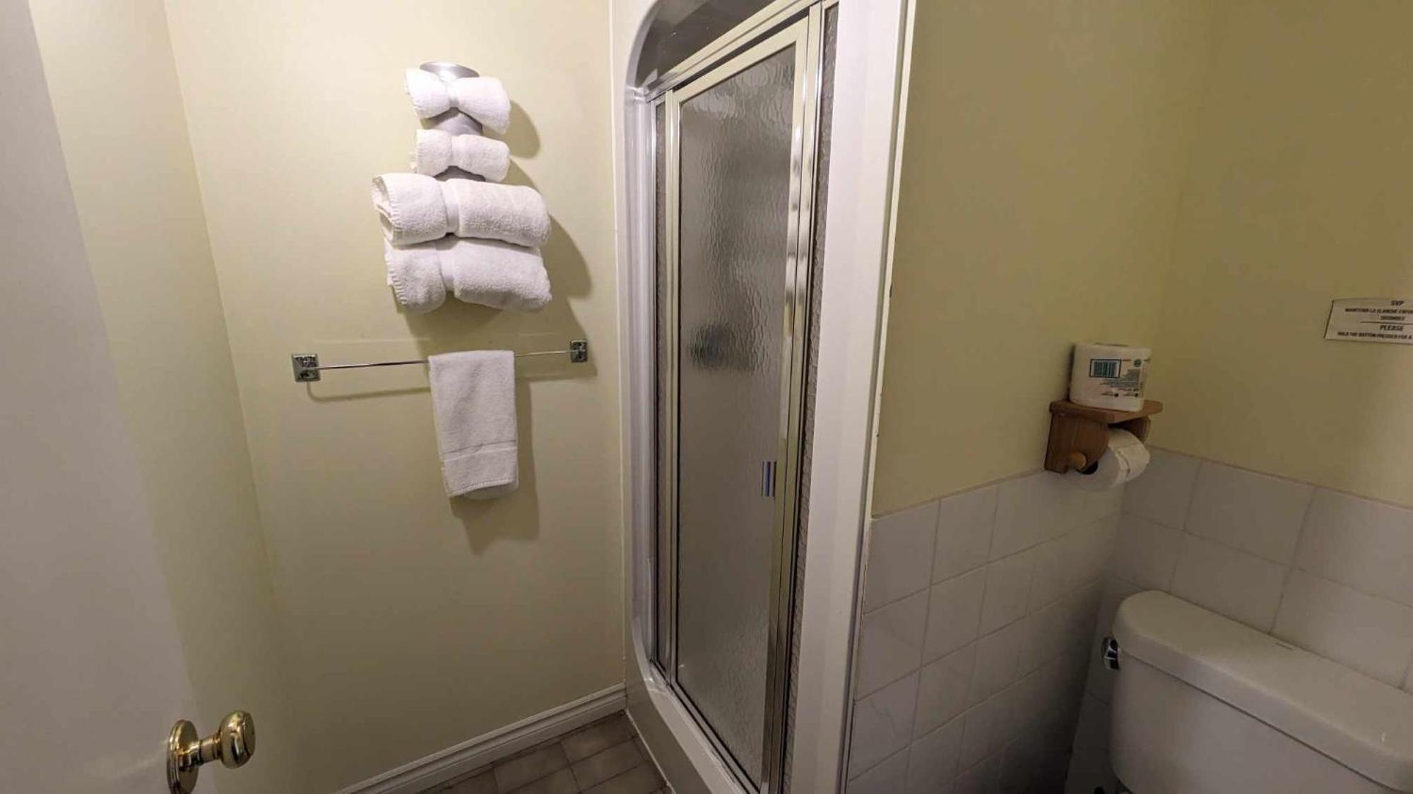 La Maison Rousseau Hotel Montmagny Kamer foto